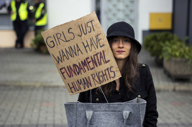 A_sign_for_Women_s_rights_in_2016_Poland.jpg